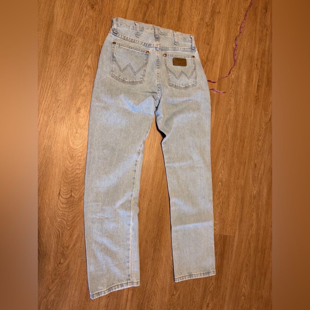 Wrangler Sky Blue Classic Denim Jeans - Picture 8 of 9